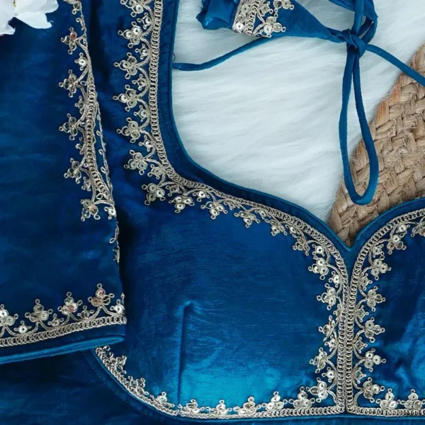 Amara-bridal-and-party-wear-blouses-close