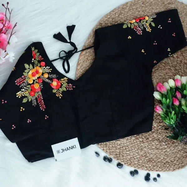 Kanthya-handwork black