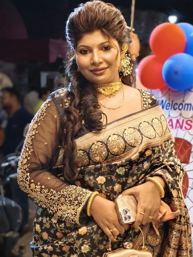 FULL SLEEVE HEAVY HANDWORK